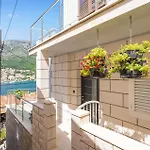 Gorgeous Apartment In Sustjepan With Wifi Lejlighed *