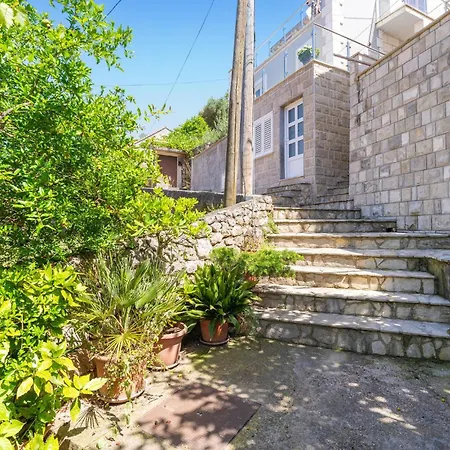 Beautiful In Sustjepan Daire