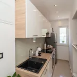 Gorgeous Apartment In Sustjepan With Wifi Dubrovník