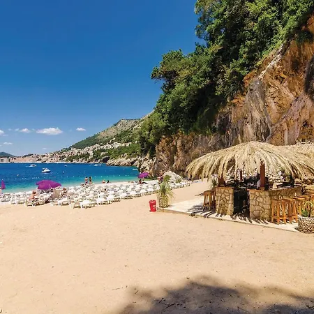 Gorgeous Apartment In Sustjepan With Wifi Dubrovník